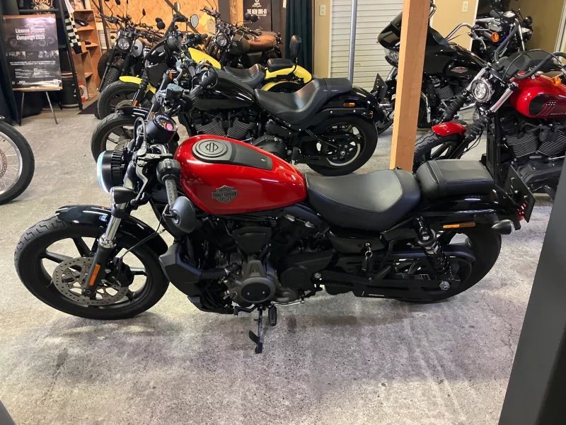Harley-Davidson HARLEY RH975 NIGHT STAR