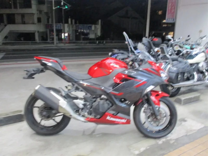 Kawasaki Ninja 400