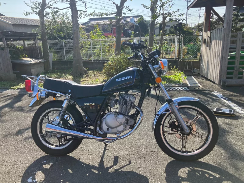 Suzuki GN125H