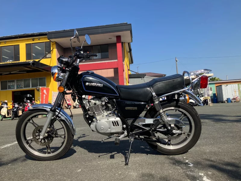 Suzuki GN125H