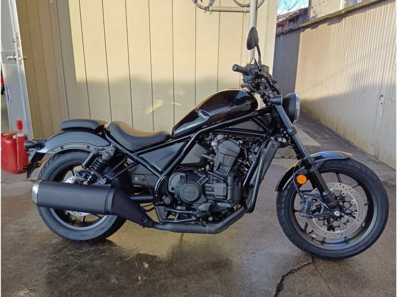 Yamaha SR400-1