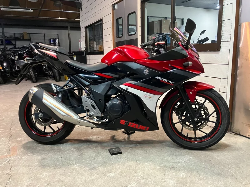 Suzuki GSX250R