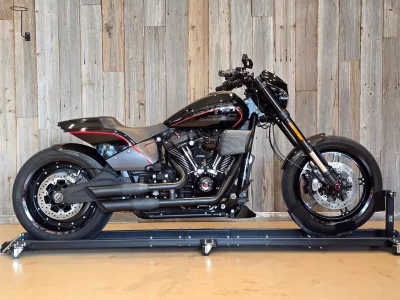 Harley-Davidson HARLEY FXDR114  с аукциона в Японии