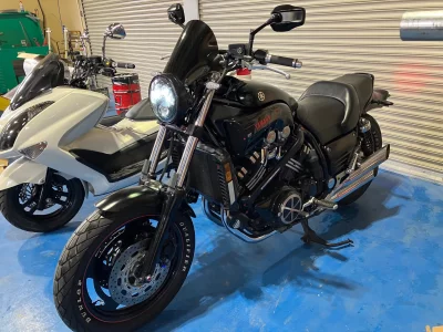 Yamaha V-MAX