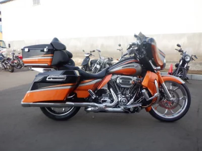 Harley-Davidson HARLEY FLHXSE1800CVO