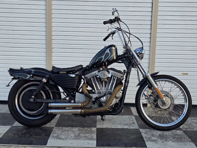 Harley-Davidson HARLEY XL883C