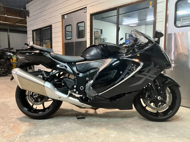 Suzuki Hayabusa лот № 02083 оценка 5  с аукциона в Японии