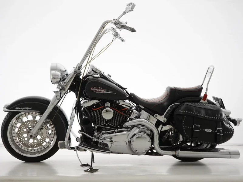 Harley-Davidson HARLEY FLSTC