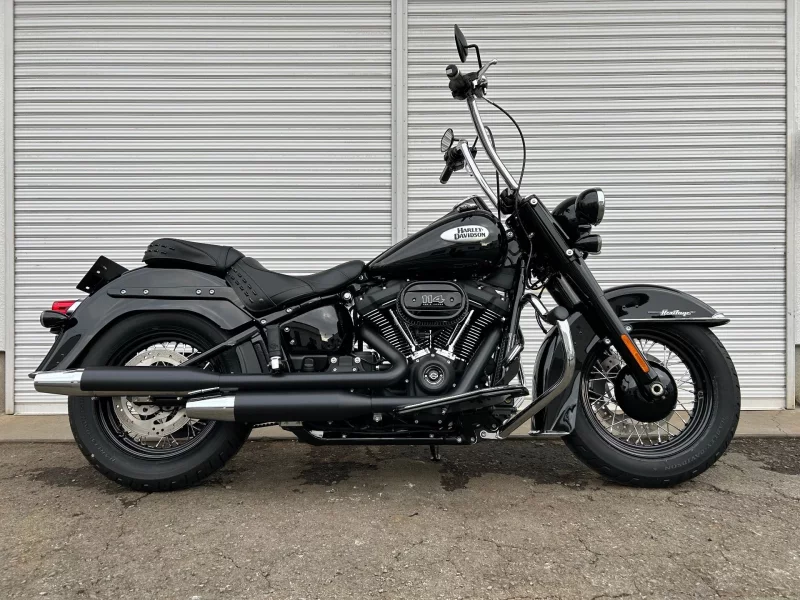 Harley-Davidson HARLEY FLHCS лот № 00165 оценка 5  с аукциона в Японии