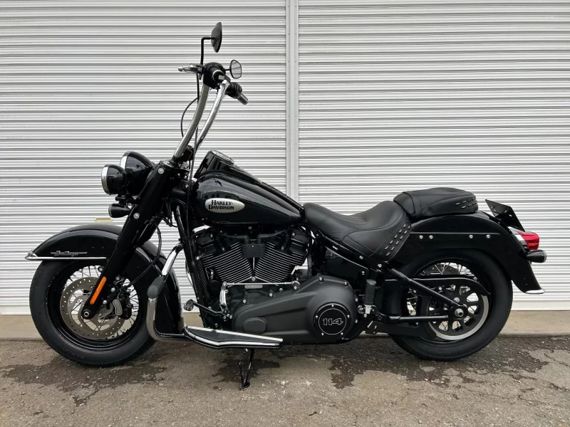 Harley-Davidson HARLEY FLHCS