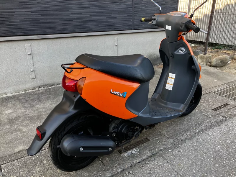 Suzuki LET S4