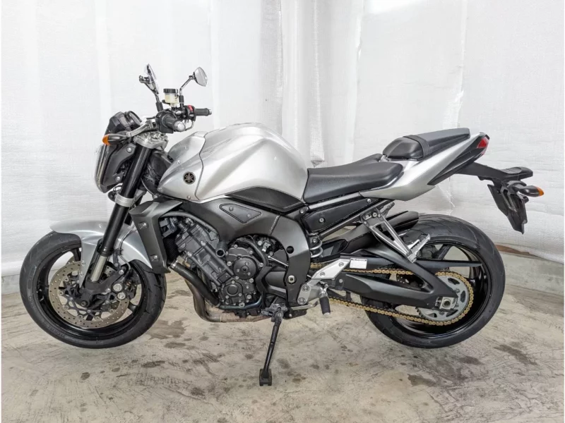 Yamaha FZ-1N лот № 02129 оценка 4  с аукциона в Японии