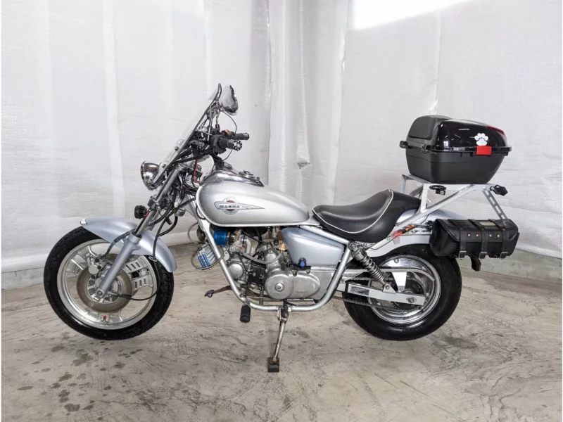 Honda MAGNA 50