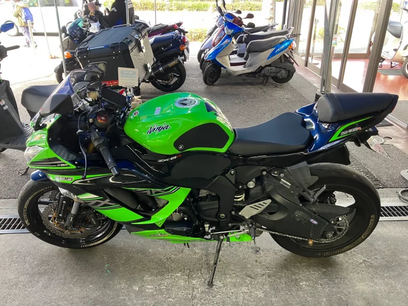 Kawasaki NINJA ZX-6R ABS