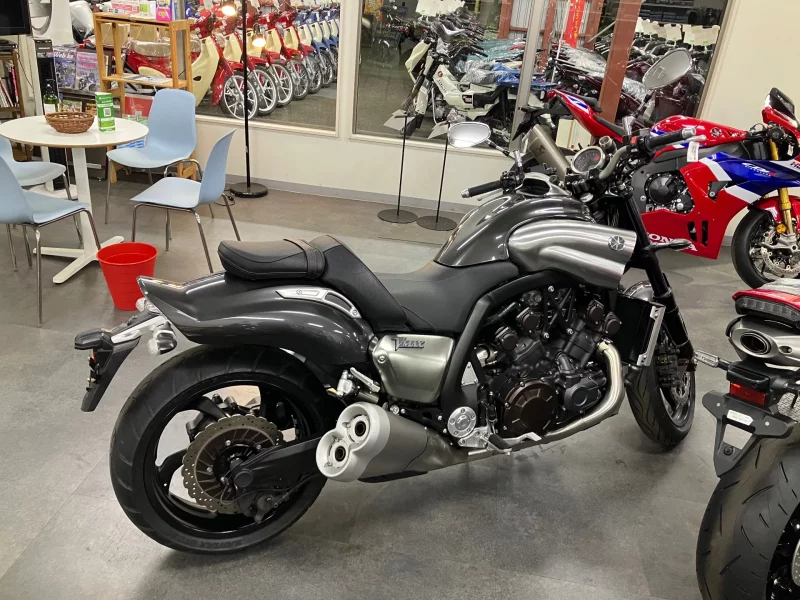 Yamaha V-MAX