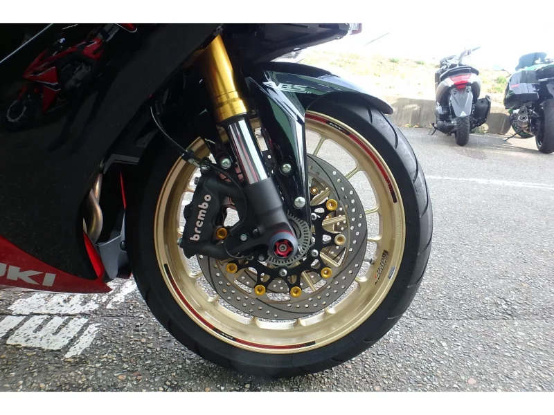 Suzuki GSX1100S KATANA