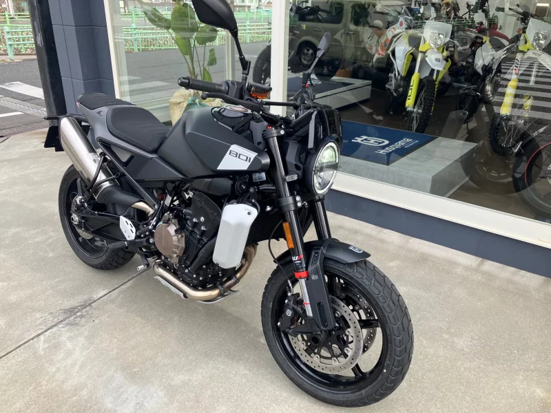 Other HUSQUARNA SVARTPILEN 801