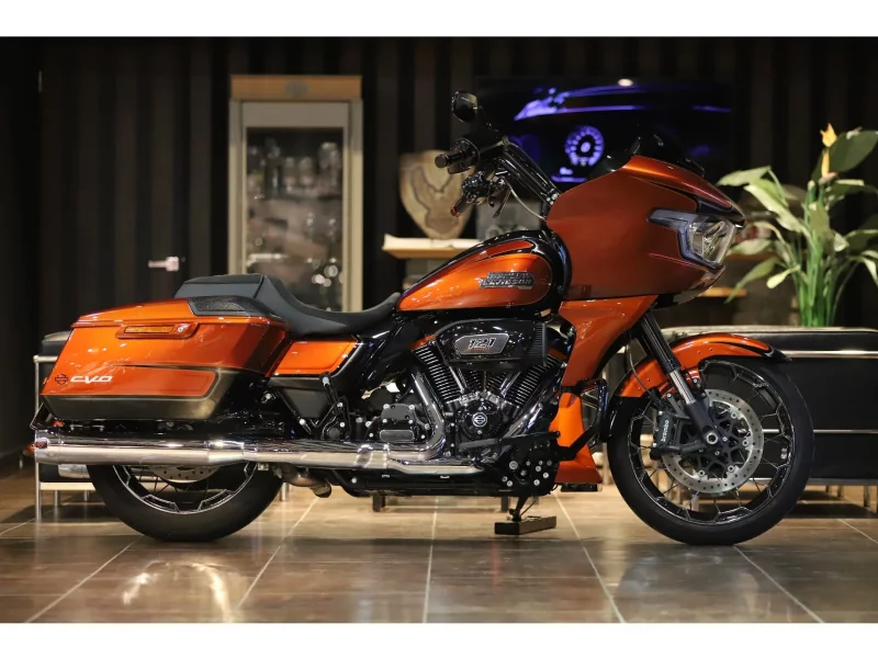 Harley-Davidson HARLEY FLTRXSE1800CVO