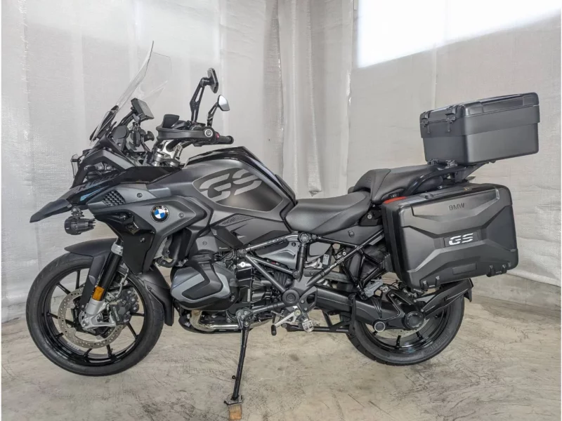 BMW  R1250GS лот № 04319 оценка 5  с аукциона в Японии