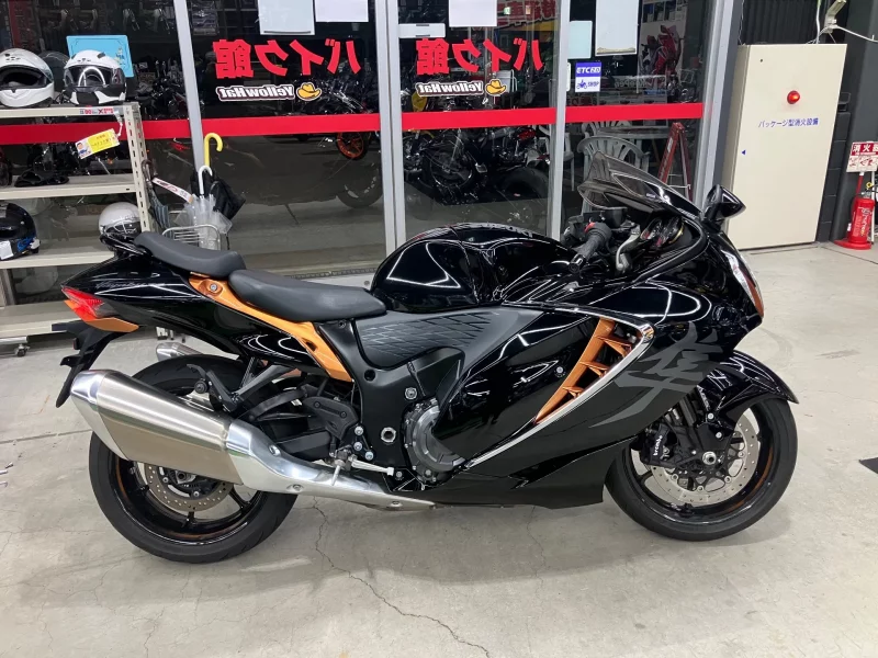 Suzuki Hayabusa лот № 00300 оценка 4  с аукциона в Японии