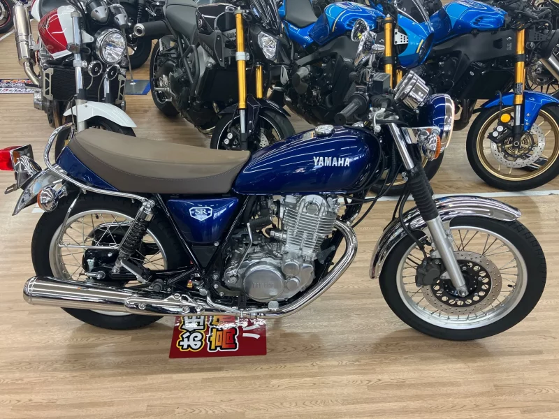 Yamaha SR400-1 лот № 04376 оценка 4  с аукциона в Японии