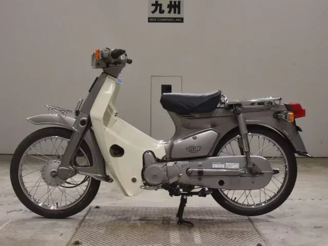 Honda C50-E