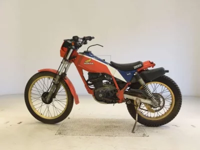Honda TLR200 SHO LOUIS NOT EQUIPPED