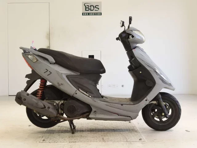 Suzuki GSR125