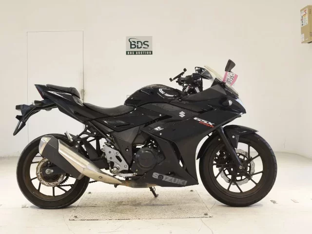 Suzuki GSX250R