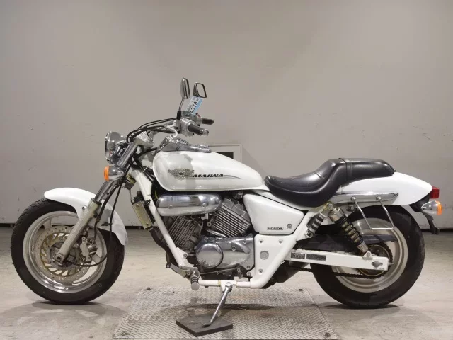 Honda MAGNA 250