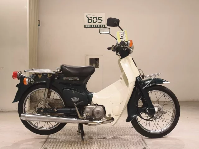 Honda C90