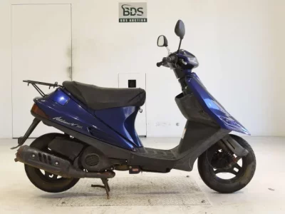 Suzuki ADDRESS V100