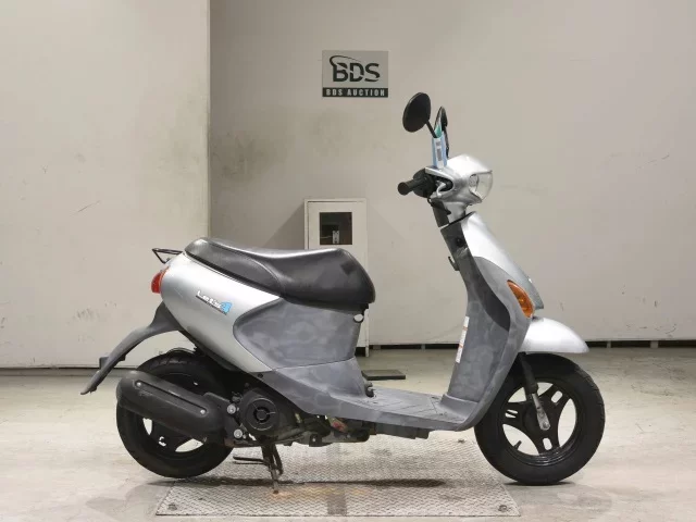 Suzuki LET S4