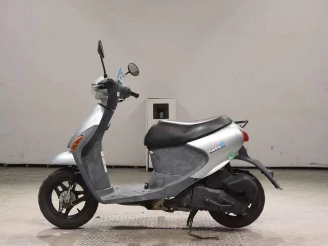 Suzuki LET S4