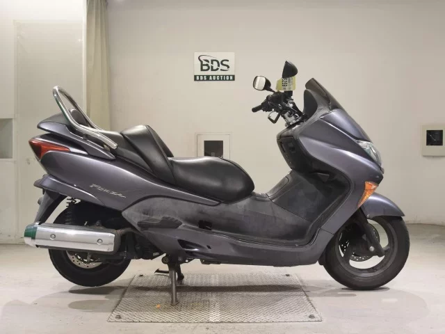 Honda FORZA X лот № 5259 оценка 4  с аукциона в Японии