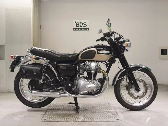 Kawasaki W650 лот № 5114 оценка 4  с аукциона в Японии