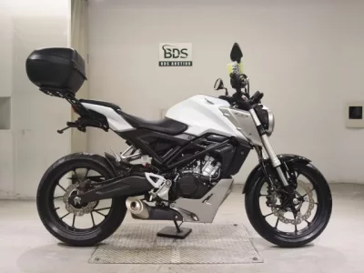 Honda CB125R