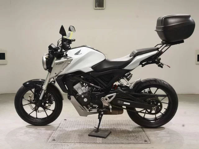 Honda CB125R