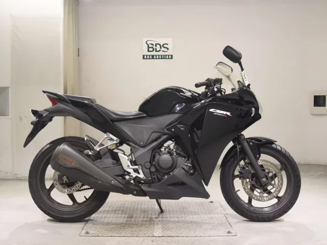 Honda CBR250R лот № 7667 оценка 4  с аукциона в Японии