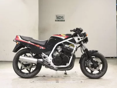 Honda CBR400F-1 SHO LOUIS NOT EQUIPPED