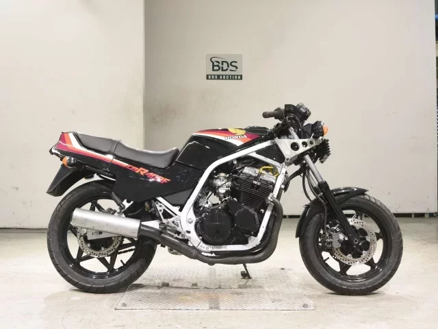 Honda CBR400F-1 SHO LOUIS NOT EQUIPPED