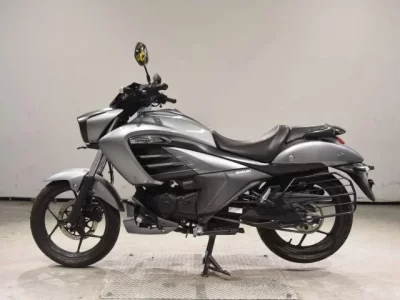 Suzuki INTRUDER 150
