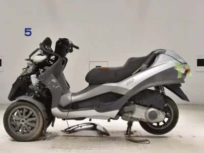 Piaggio PIAGGIO MP3 250