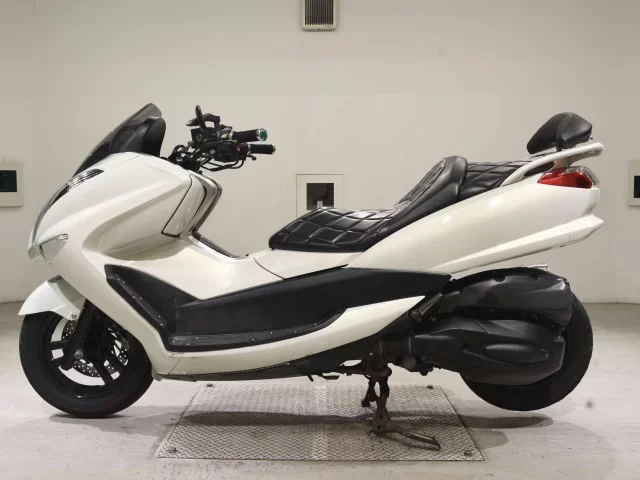 Yamaha MAJESTY 250-4