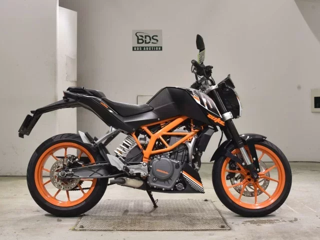 KTM  390 DUKE лот № 2753 оценка 4  с аукциона в Японии