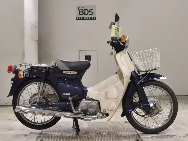 Honda C90