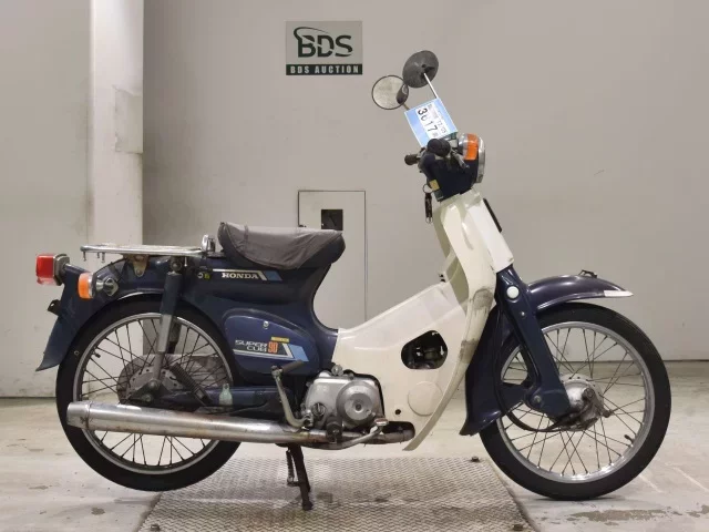 Honda C90