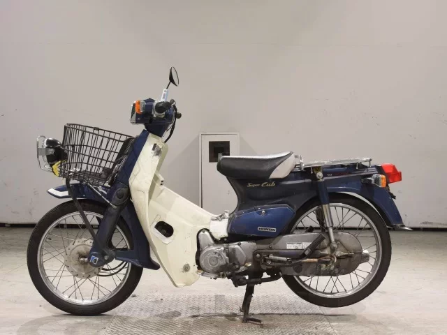 Honda C90