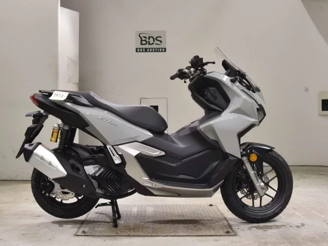 Honda ADV160