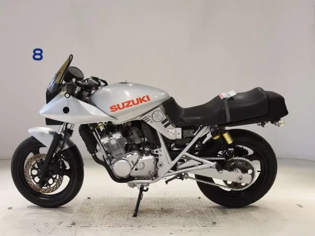 Suzuki GSX250 KATANA
